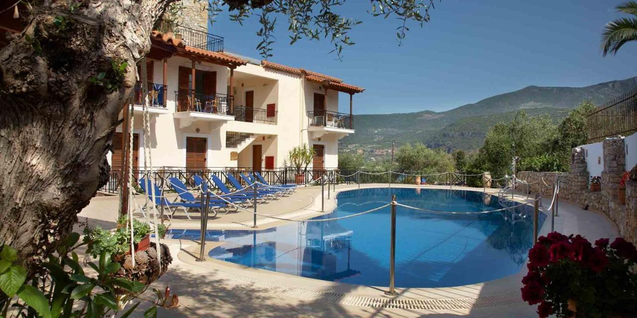 Hotel Liakoto Kardamyli Exterior photo
